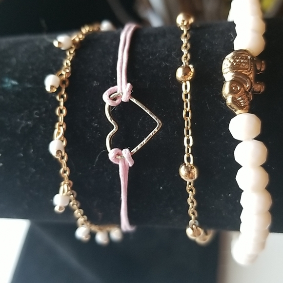 Set of 4 bracelets - Picture 3 of 3